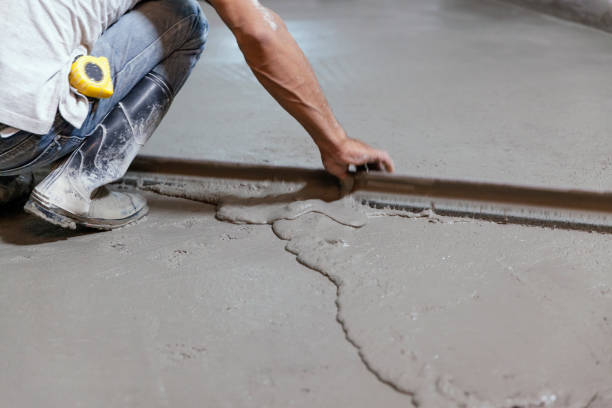 Best Concrete Pool Decks in High Rolls, NM